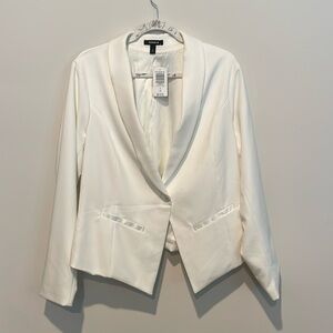 Torrid White Tuxedo Blazer - NWT - (Torrid Size 0 - Lg - 12)
